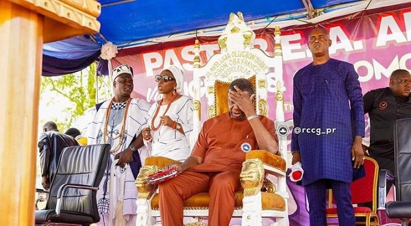 Adeboye sitting on Olugbon's throne