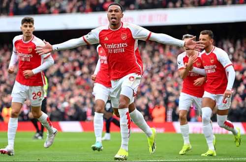 Arsenal reignite title win