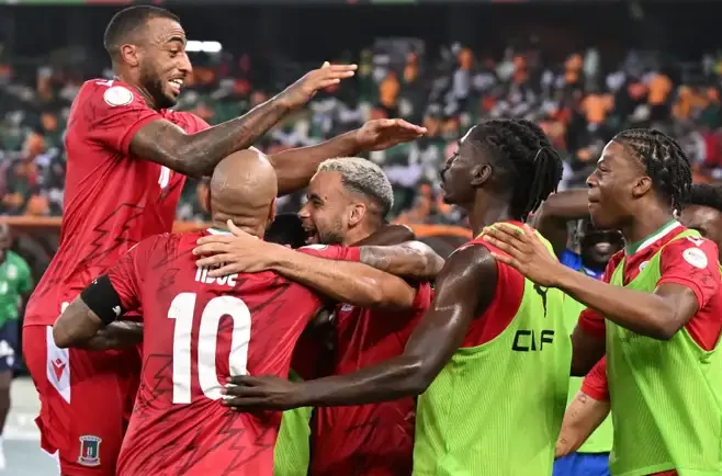Jubilating Equatorial Guinea players