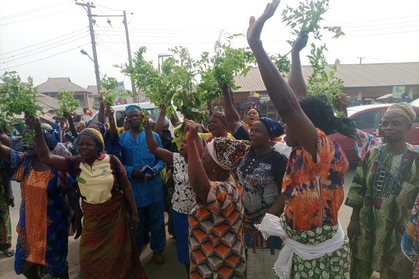 Protesting Ogbomoso residents