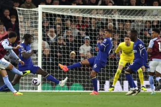 Chelsea thwart Villa's top-four hope