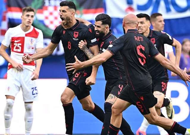 Albania equalise in injury time against Croatia