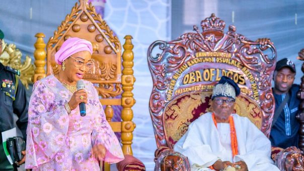 Oluremi Tinubu with Oba Rilwan Akiolu