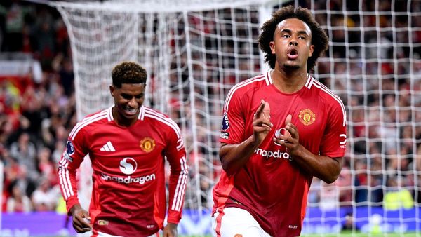 Zirkzee scores late winner on debut as Man Utd beat Fulham in opener