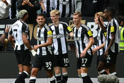 Newcastle edged past Southampton