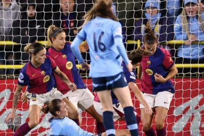 Naomi Layzell scored a goal and assisted another as Man City thrash Barca