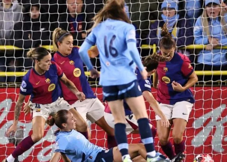 Naomi Layzell scored a goal and assisted another as Man City thrash Barca