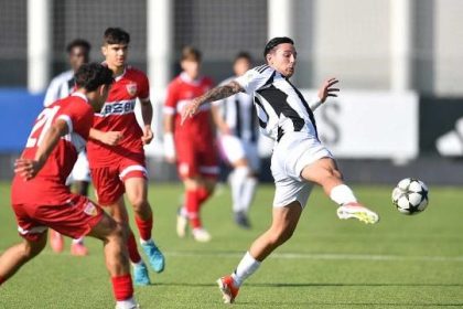 Sttutgart strike late to sink Juventus